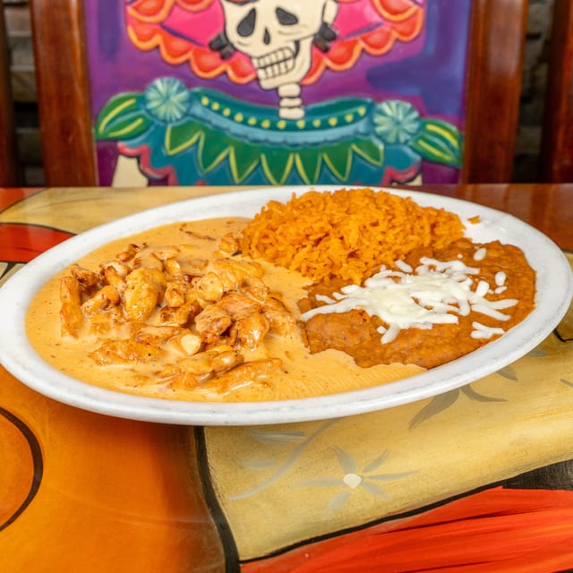 Pollo a la Crema.